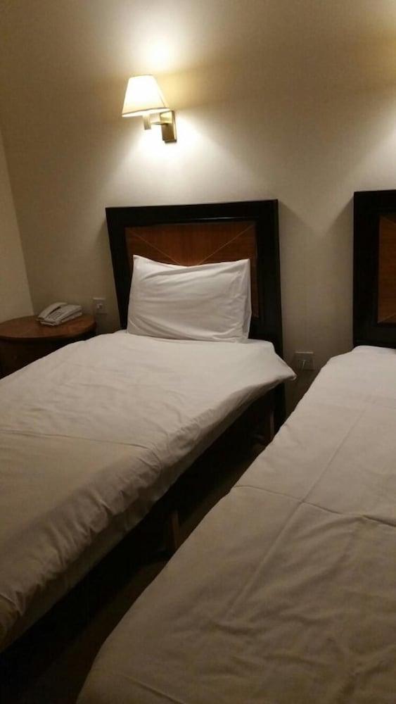 Coventry Hill Hotel Экстерьер фото